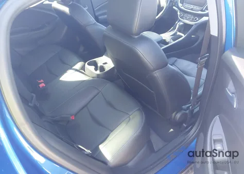 2018 Chevrolet Volt Lt z USA, uszkodzony, nr VIN 1G1RC6S56JU148490